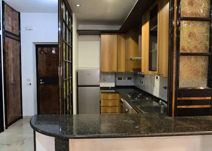 Casa La Torre Al 14 * Рим